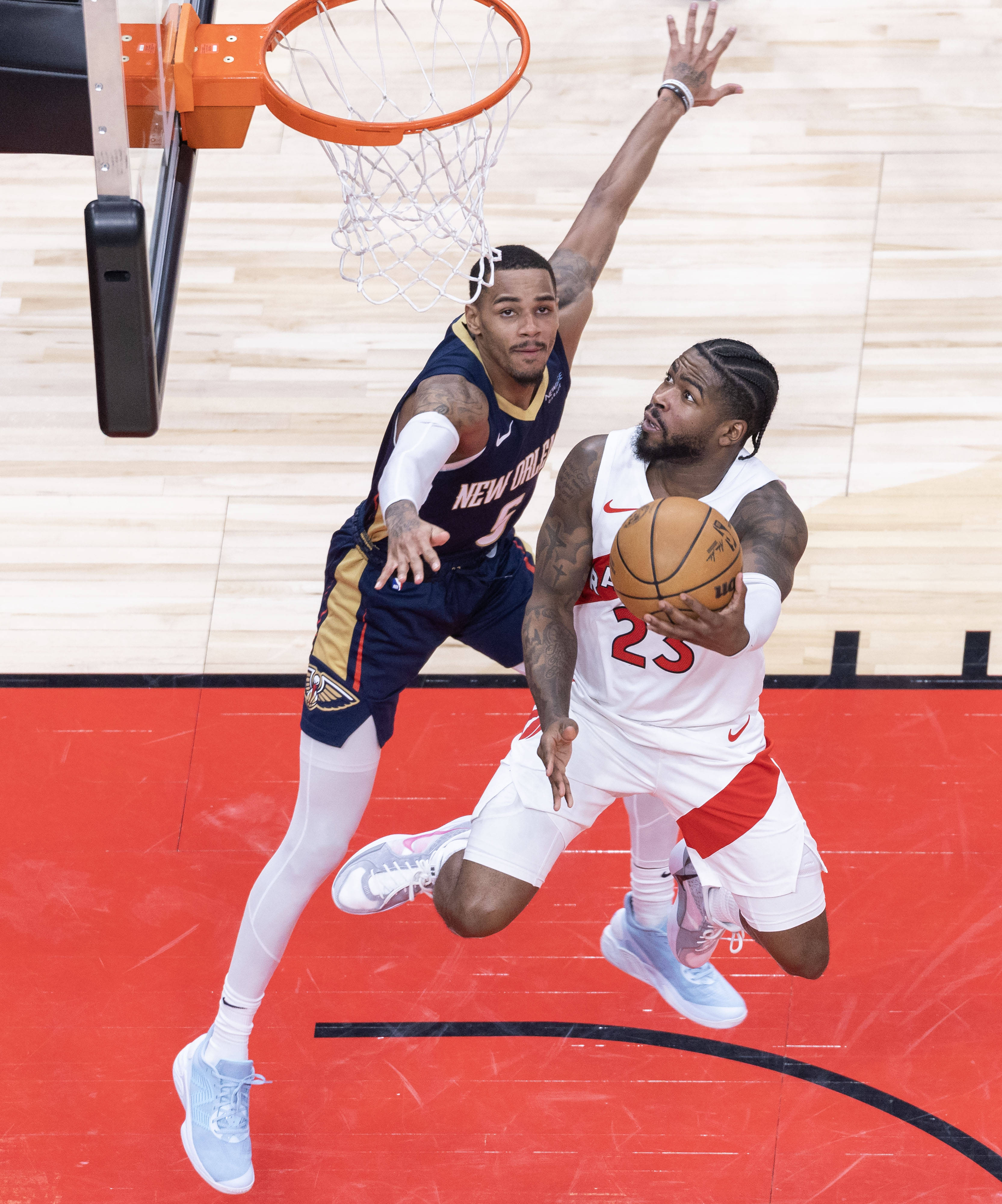 猛龙取得两连胜,击败老鹰 猛龙取得两连胜,击败老鹰