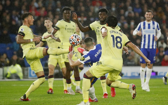 甘冈客场惨败里昂，连胜遭遇终结